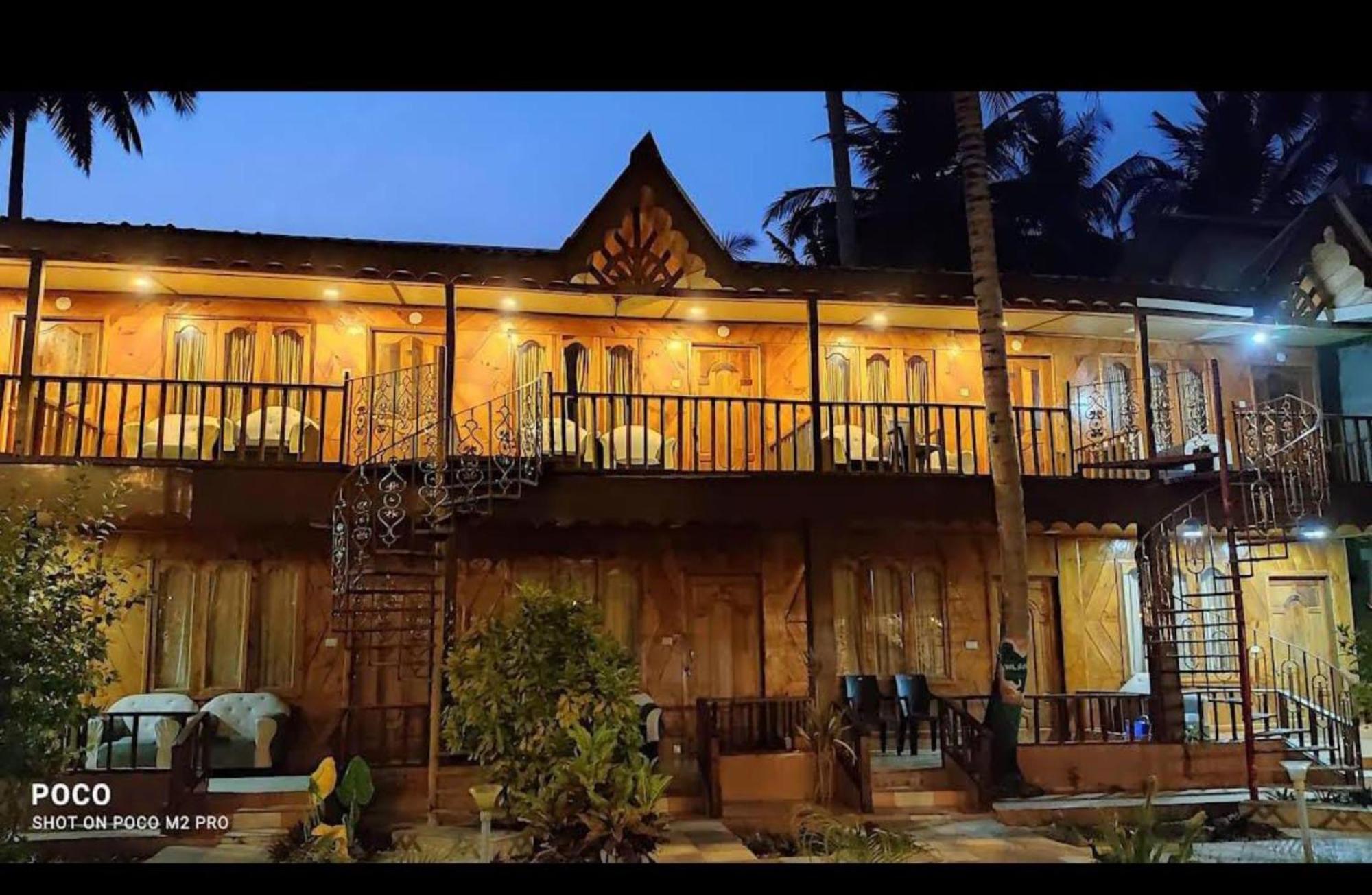 Gold India Beach Resort Govind Nagar Esterno foto